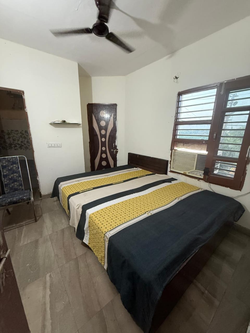 AC Room with attached bathroom and kitchen access Country House in Punjab, India