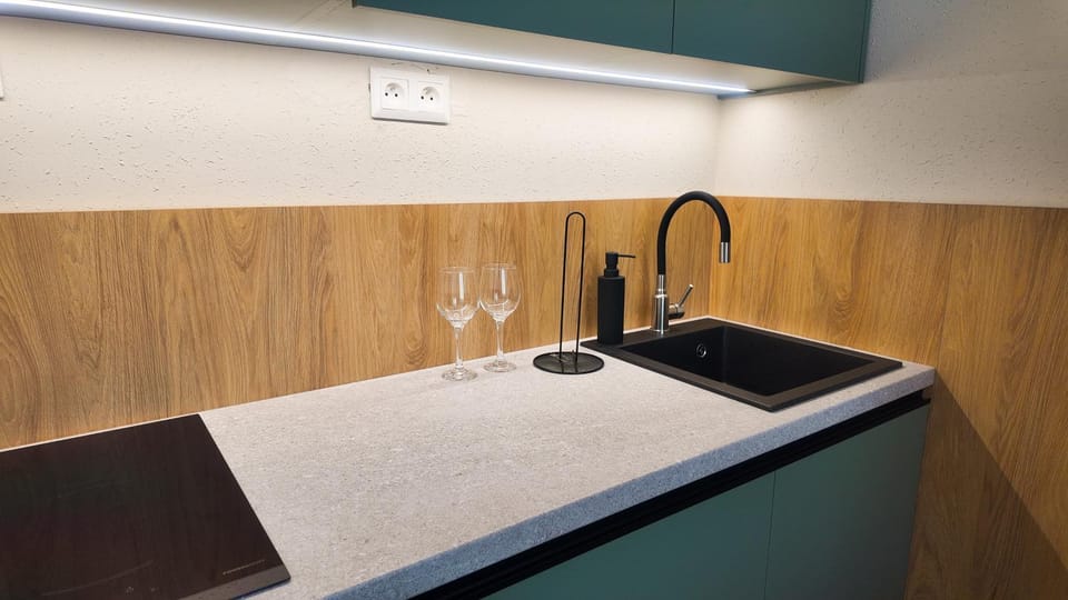 Axiom Suites - Nova 3 Apartment in Slovakia