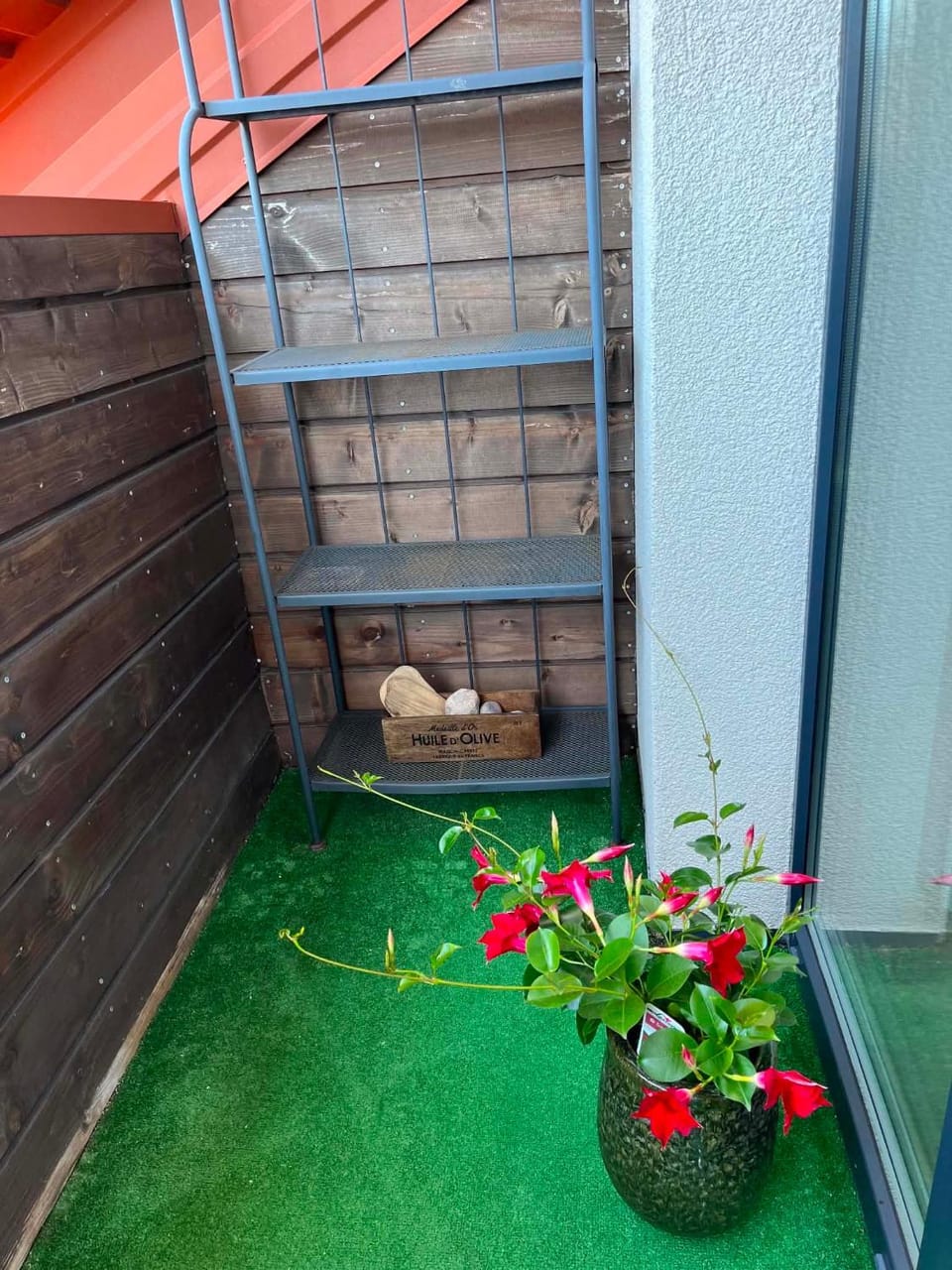 2 miegamuju kambariu apartamentai Palangos centre su vaiku zaidimo aikstele Apartment in Palanga