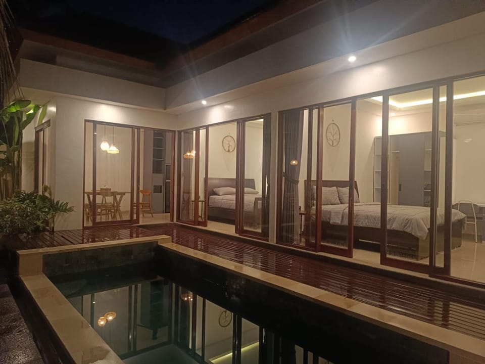 Canang Bali Room 2 Vacation rental in Kediri