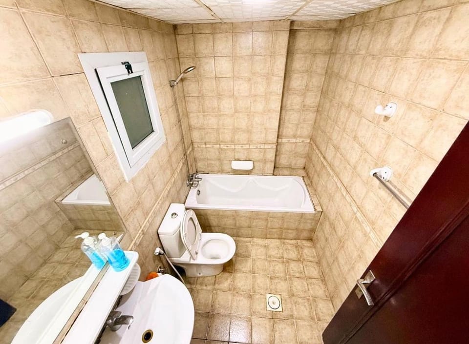 Abdulla AL Shaiba Apartment in Al Sharjah