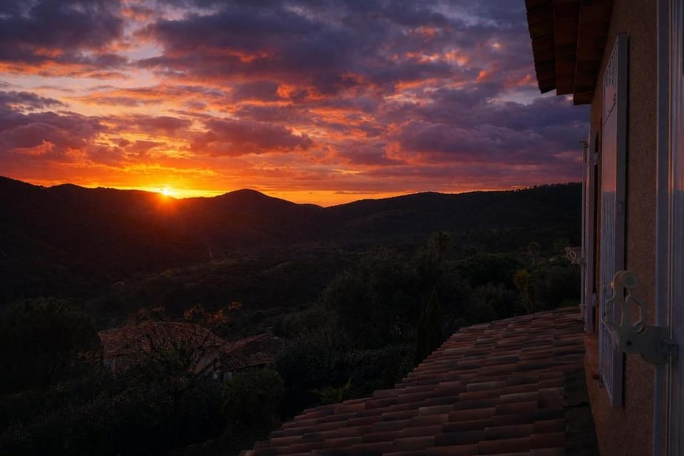 Villa with pool and view Villa in Roquebrune-sur-Argens