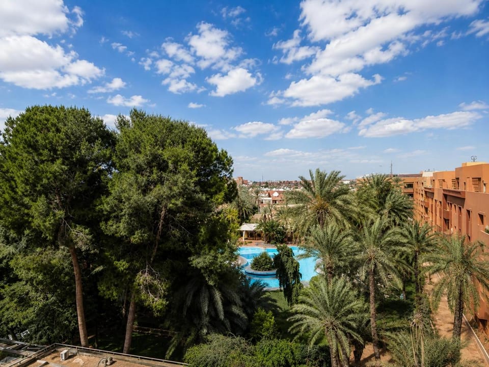 Nearby landmark, Natural landscape, Pool view