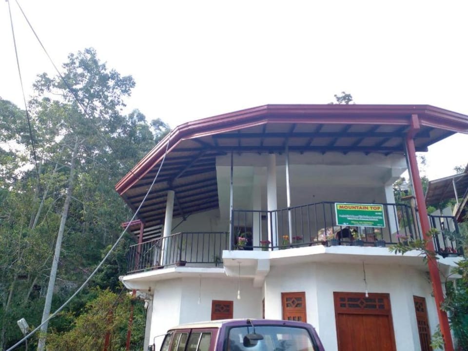 Mountain View Bed and Breakfast in Uva Province, Sri Lanka