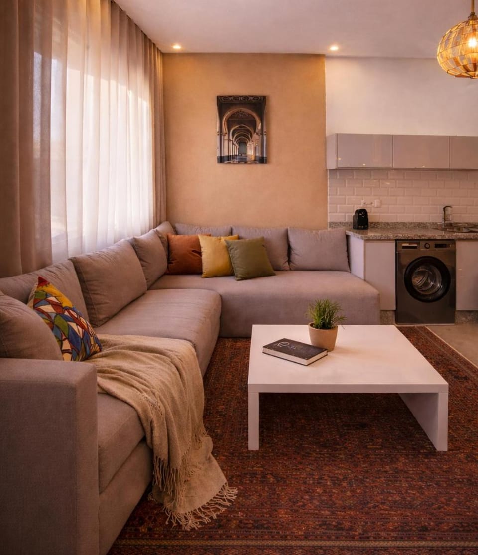 Imi Villa with 4 Apartments•Walk to Beach&Rooftop Villa in Souss-Massa