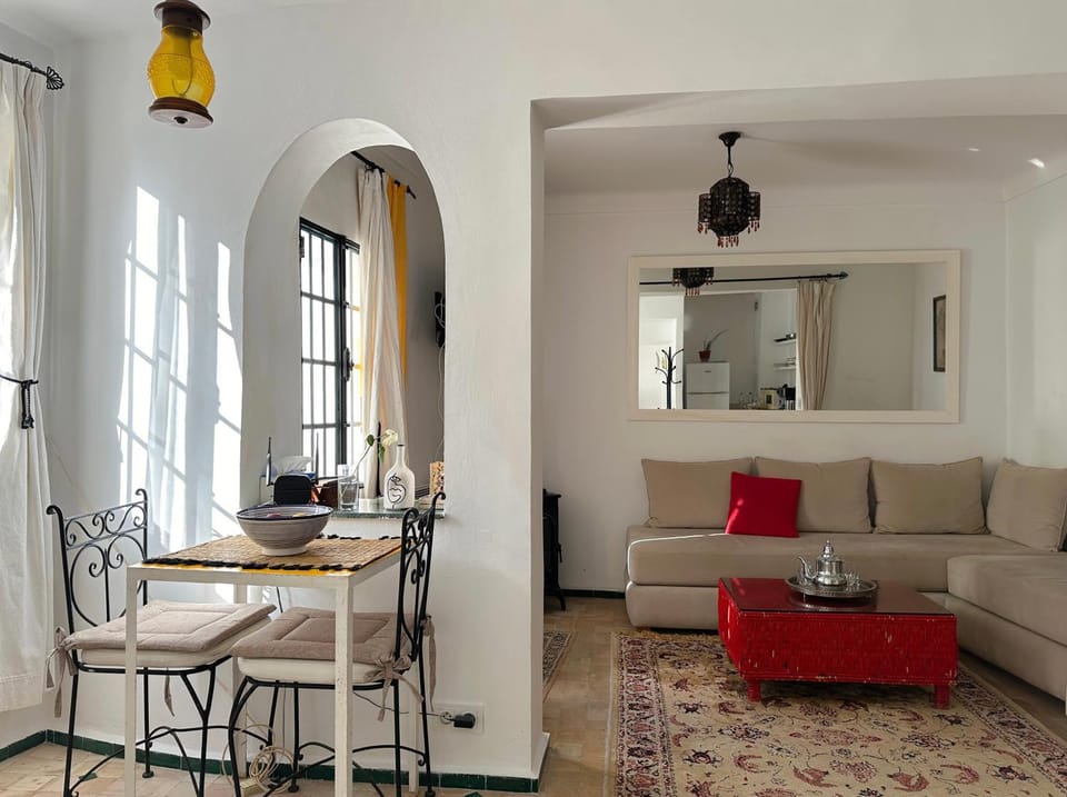 Living room, Dining area