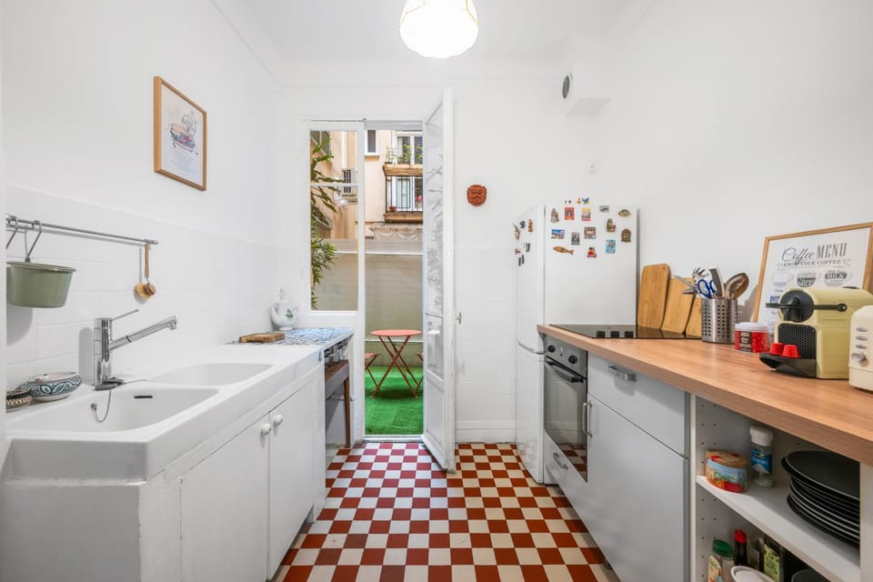 Charming & Comfortable - Near the Port / Parking Apartment in Nice
