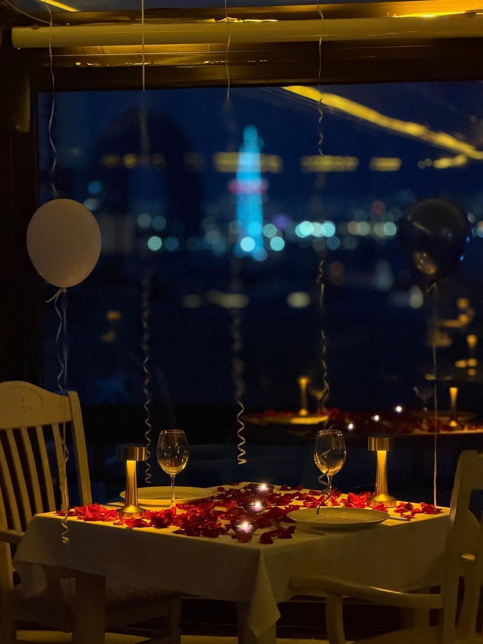 Night, View (from property/room), Balcony/Terrace, Dining area
