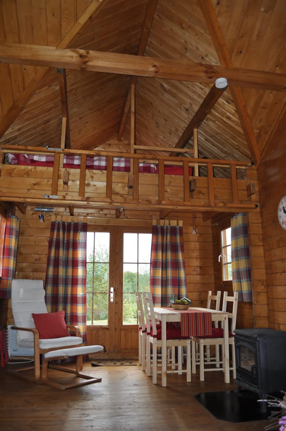Seating area, Dining area