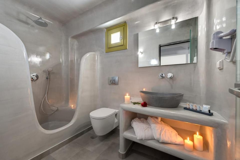 Shining Star Suites in the central town of santorini Apartment in Thera