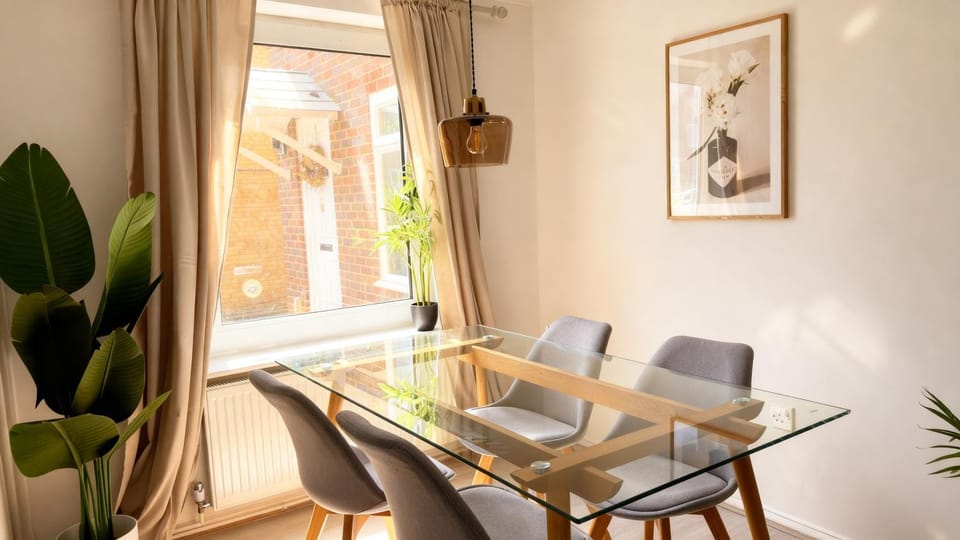 Modern 2-Bed Apartment in Ramsgate Apartment in Ramsgate