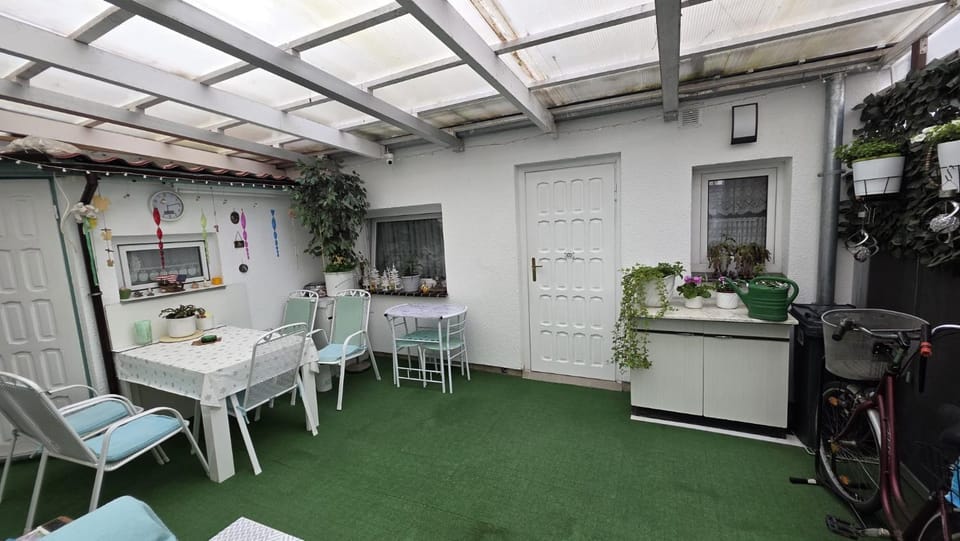 Alex Ferienwohnung - nahe ZOB&Hbf - Maisonette-Apartment Apartment in Lubeck