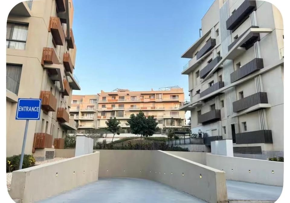 Luxury Rooftop Studio Sodic Villette AUC Apartment in New Cairo City