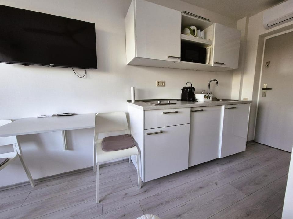 Juventus B311 Apartman Balatonföldvár by BLTN Apartment in Balatonszárszó