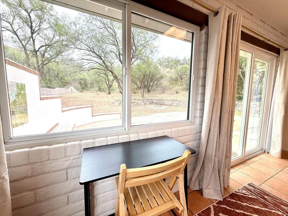 Peaceful Family Friendly home with Fire Pit & Volleyball Court House in Patagonia