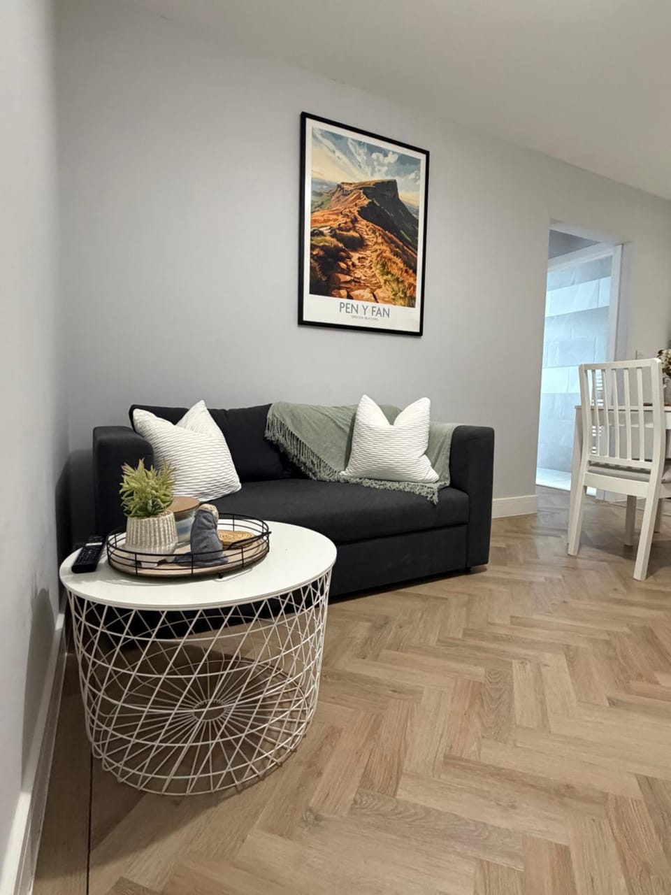 The Loft Town Centre Apartment in Merthyr Tydfil