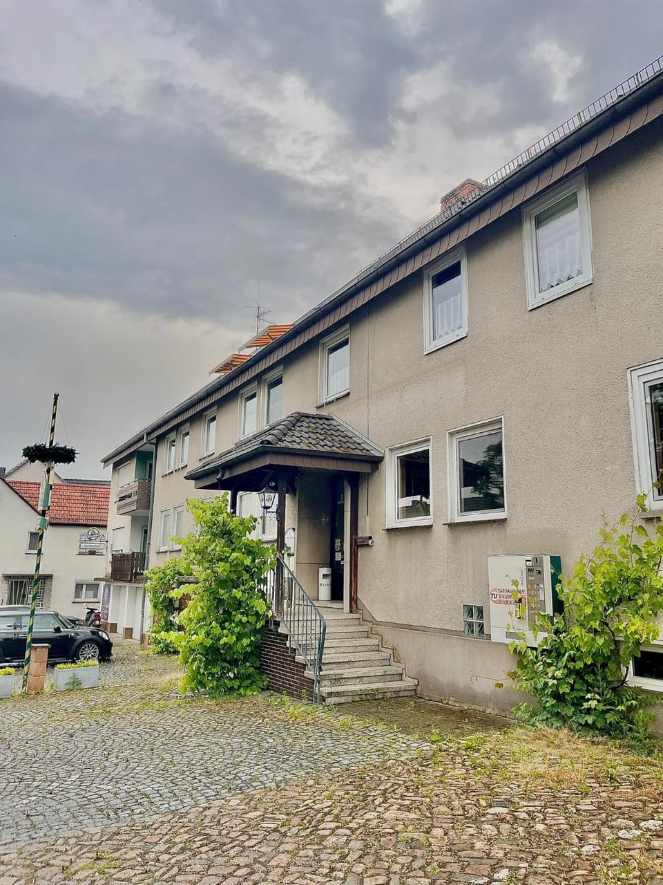 Property building, Day
