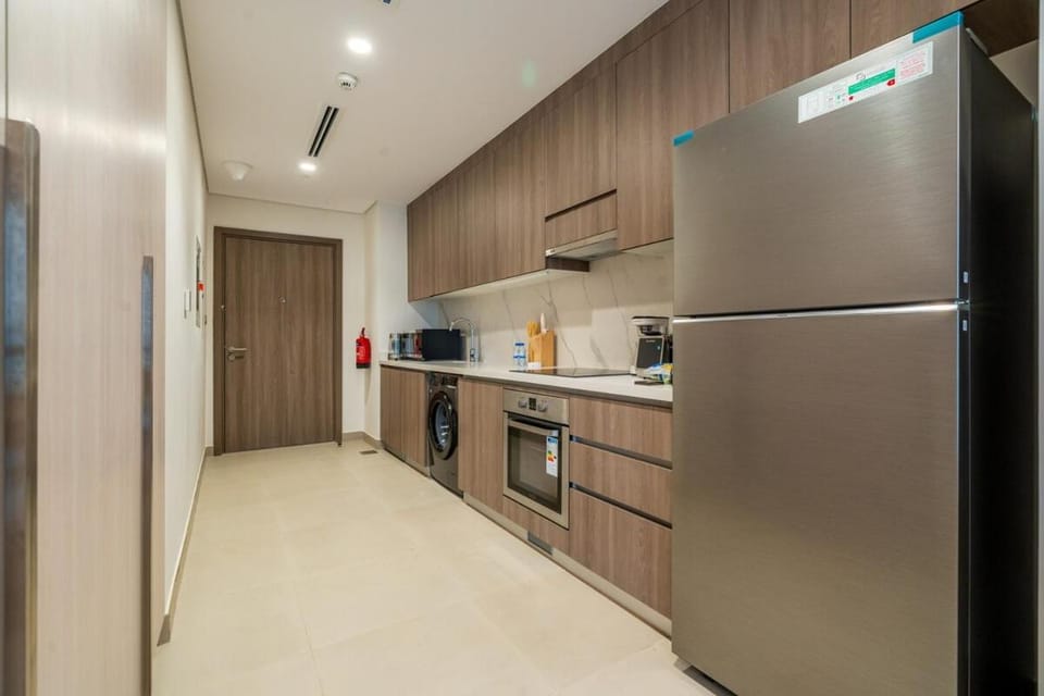 Luxury Designer Studio in Yas -Dire t Access to Pool & Panoramic GYM Apartment in Abu Dhabi