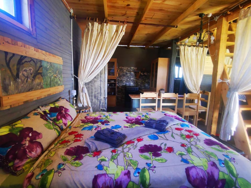 Wagon Wheel Gabin Apartment in South Africa