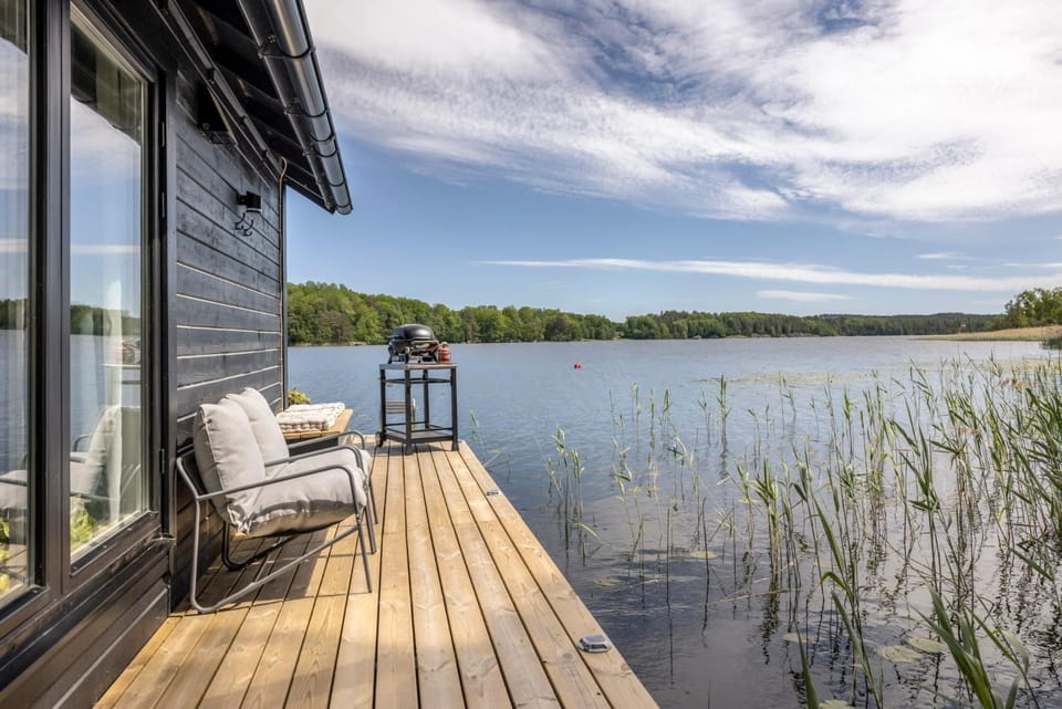 Seating area, Lake view