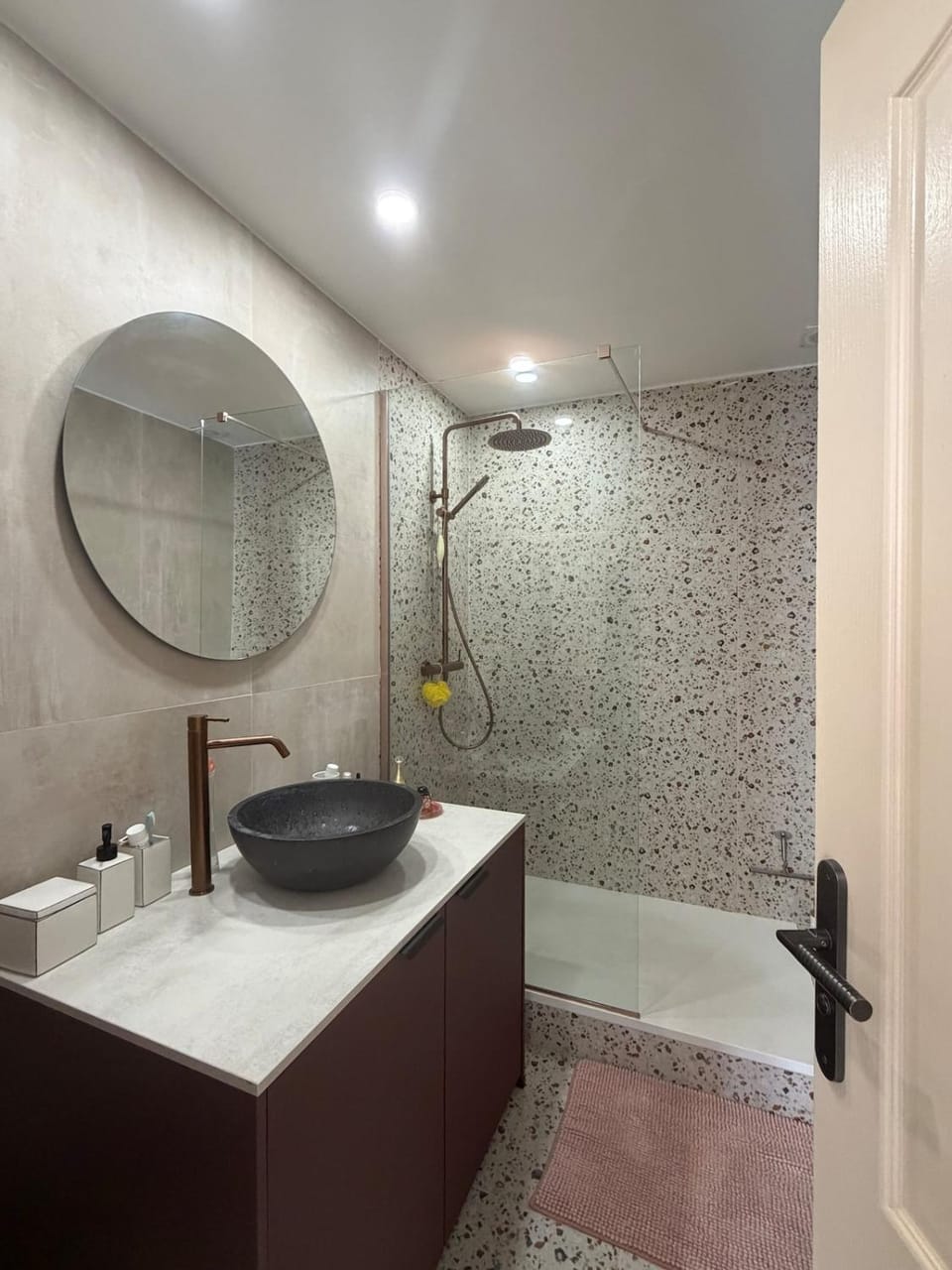 nid douillet tout confort Cannes Apartment in Cannes