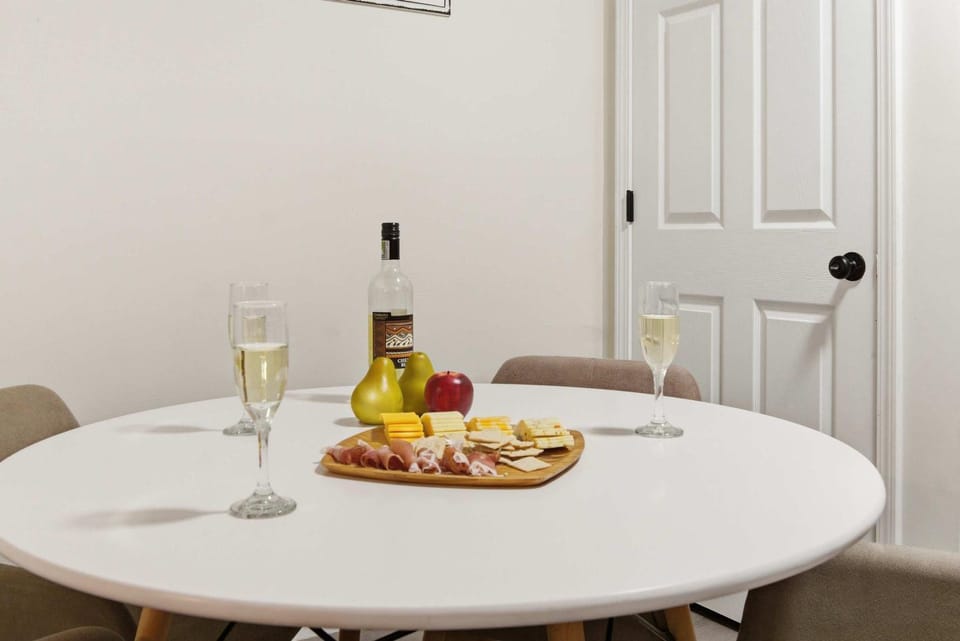 7 Min Walk to Golden Belt - 8 Min to Hospital House in Durham