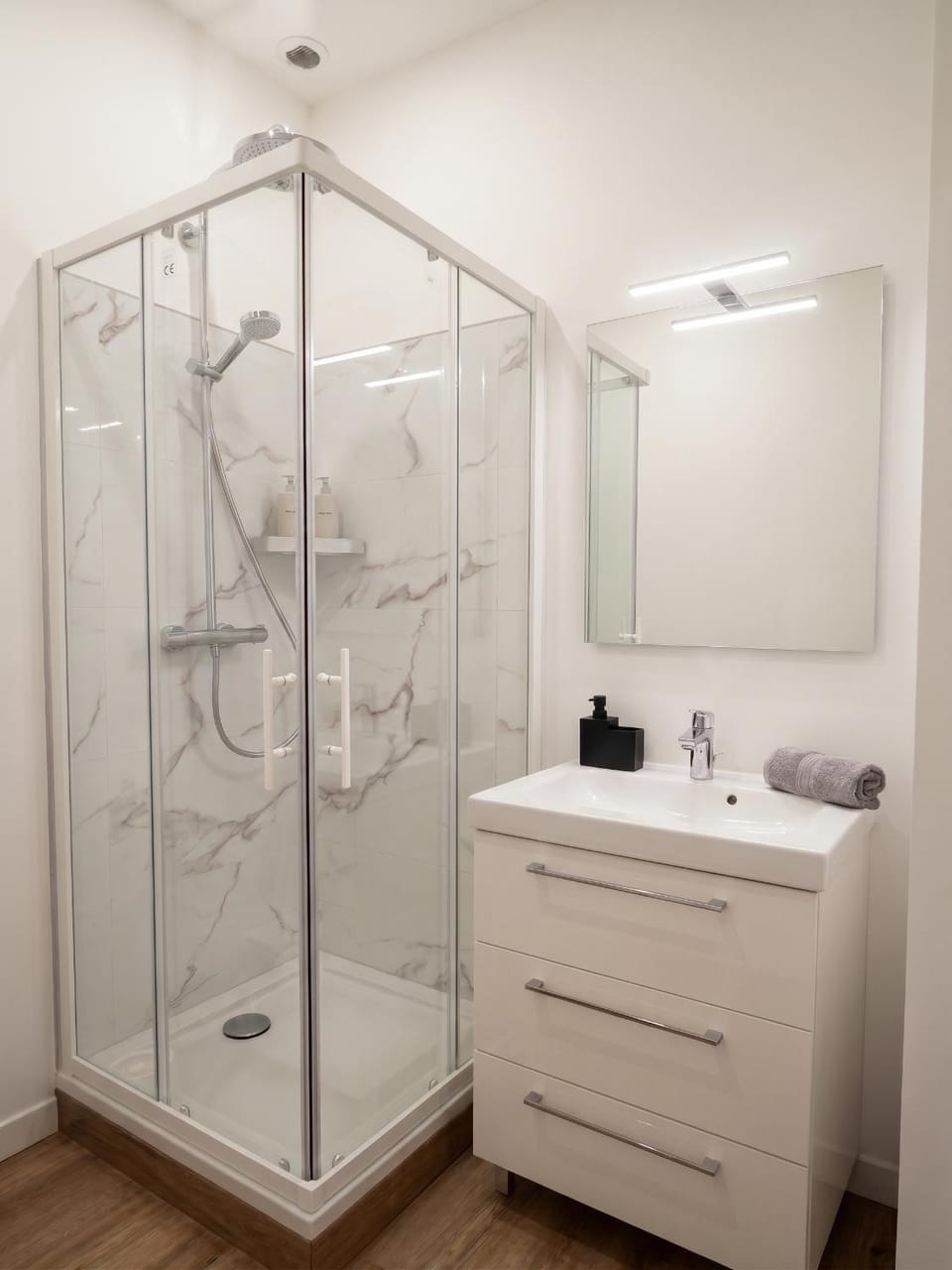 Shower, Bathroom