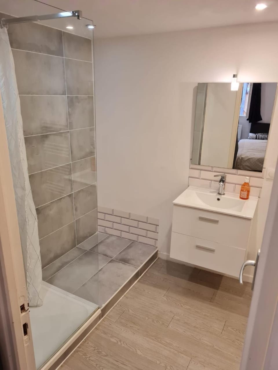 Shower, Bathroom