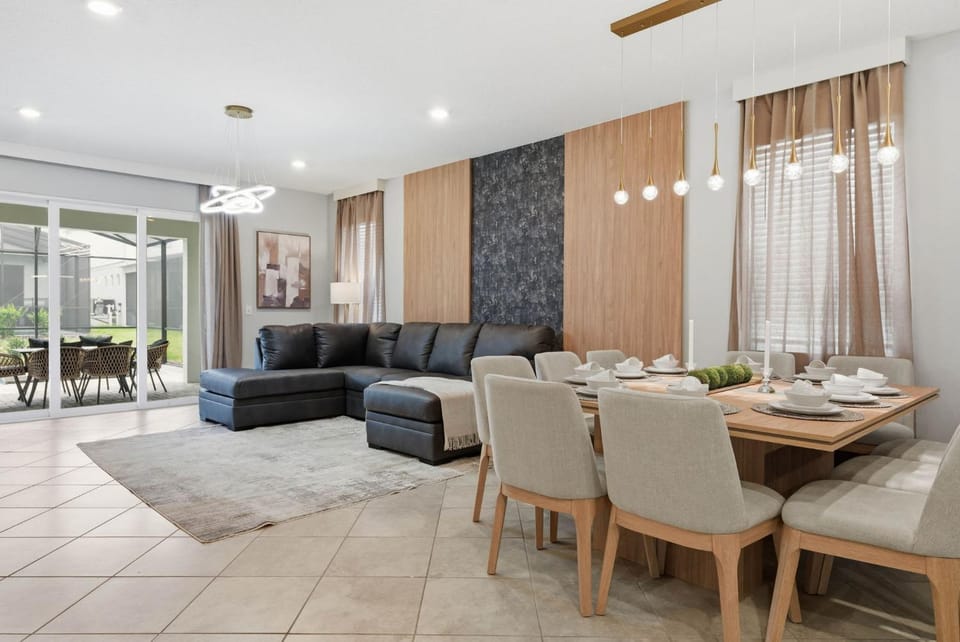 Living room, Seating area, Dining area