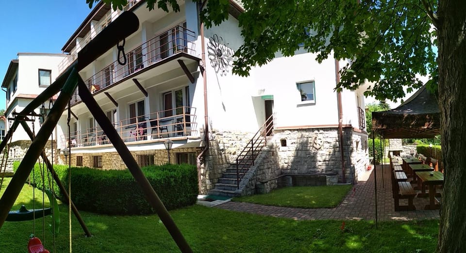 Willa Małgosia Bed and Breakfast in Lower Silesian Voivodeship