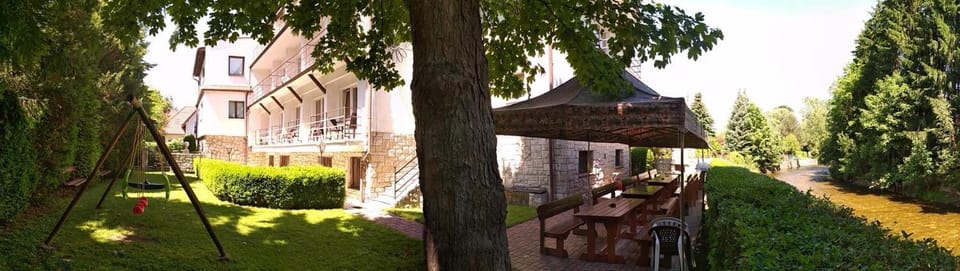 Willa Małgosia Bed and Breakfast in Lower Silesian Voivodeship