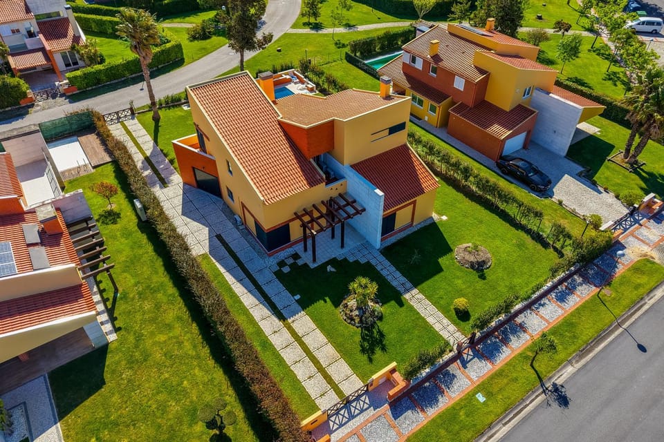 Property building, Bird's eye view