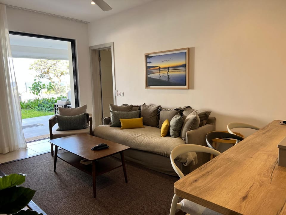 Eastern Blue Beachfront Apartment Apartment in Flic en Flac