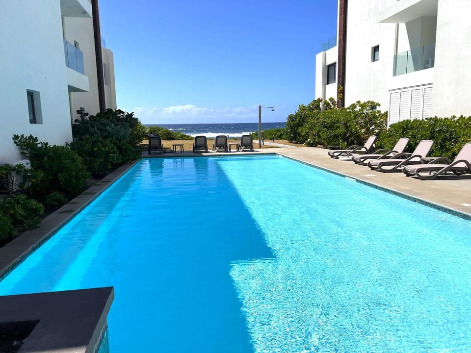 Eastern Blue Beachfront Apartment Apartment in Flic en Flac