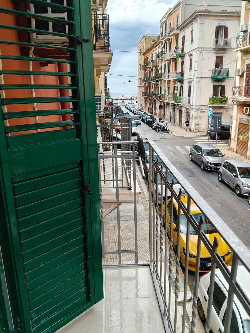 City view, Street view