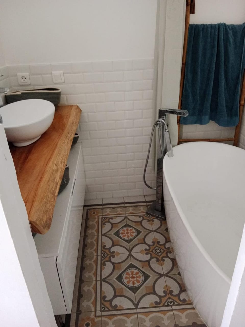 Bathroom, Bath