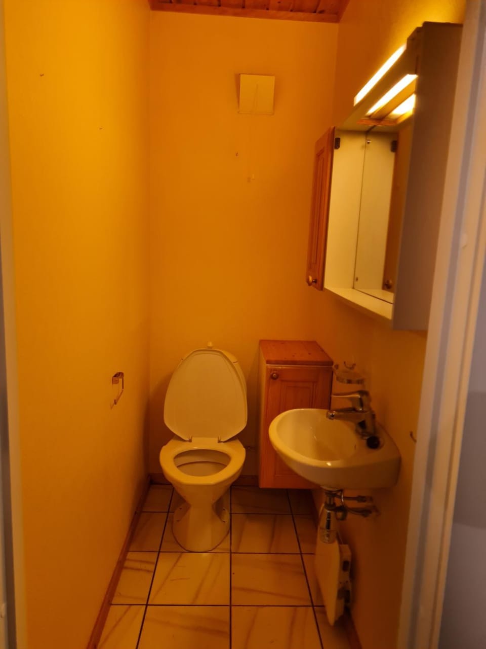Arctic Aurora Apartment - 3 Bedrooms with parking Apartment in Tromso