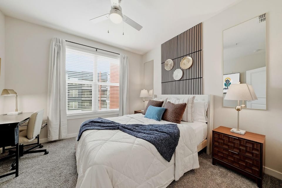Modern 2BR w Pool Pet-Friendly Unit #22 Apartment in Tampa