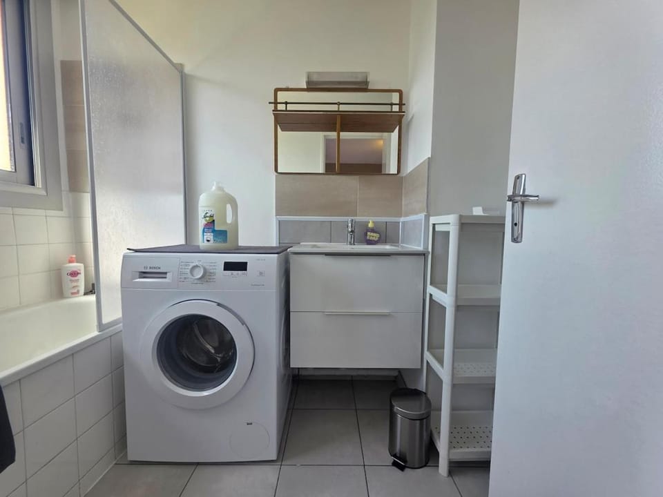 Cocon lumineux avec parking privé pour 4 voyageurs Apartment in Joué-lès-Tours