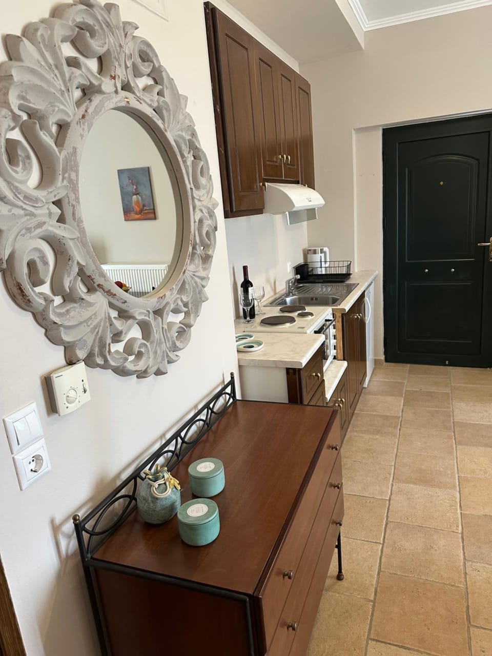 Kitchen or kitchenette