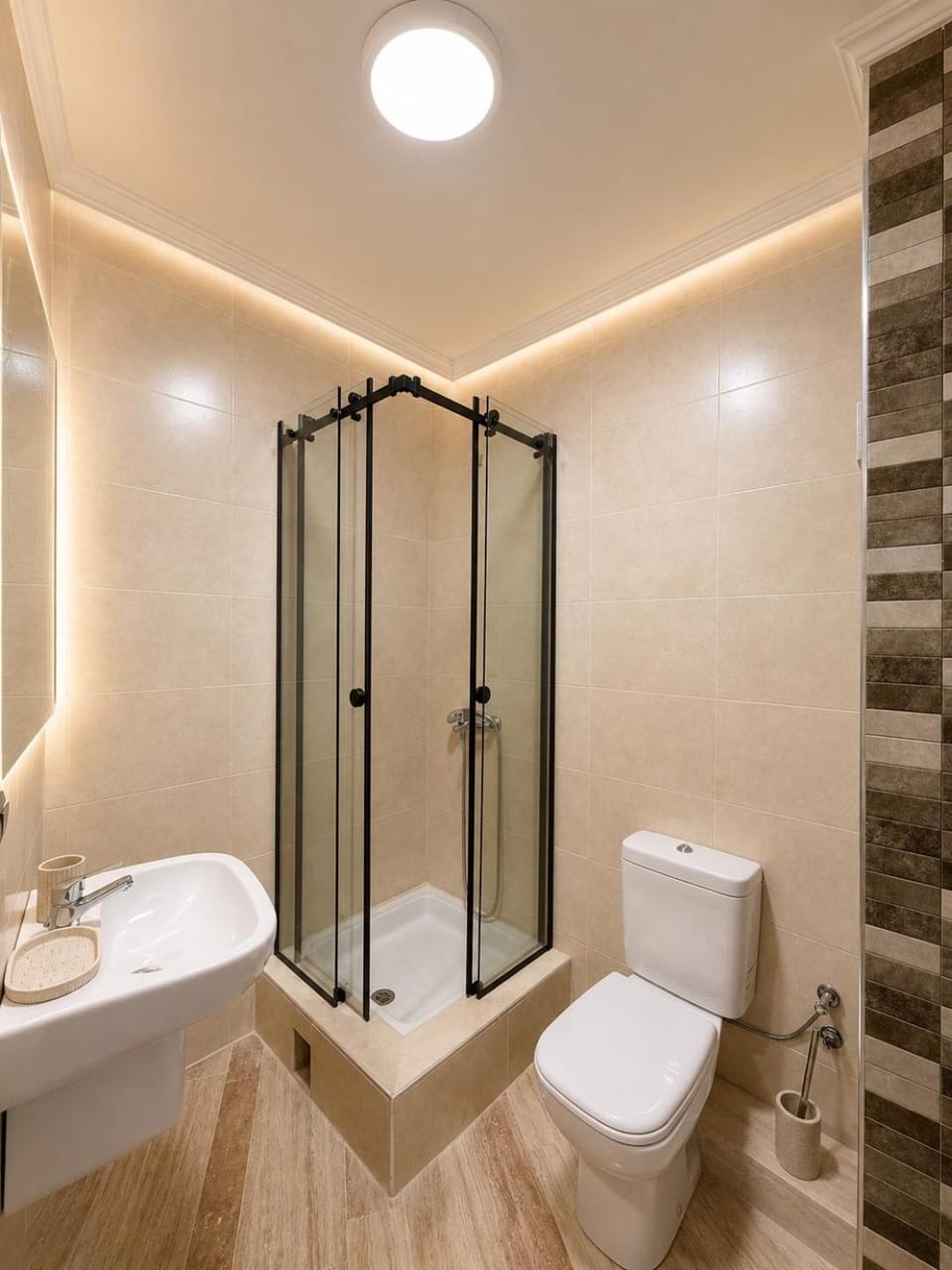 Shower, Toilet, Bathroom