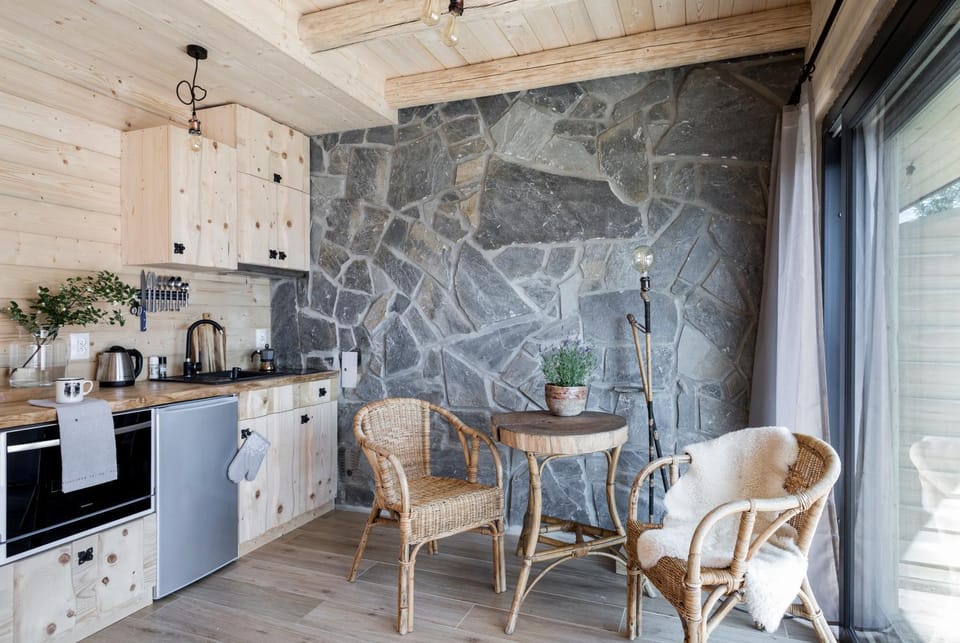 Kitchen or kitchenette, Living room, Seating area, Dining area, stove
