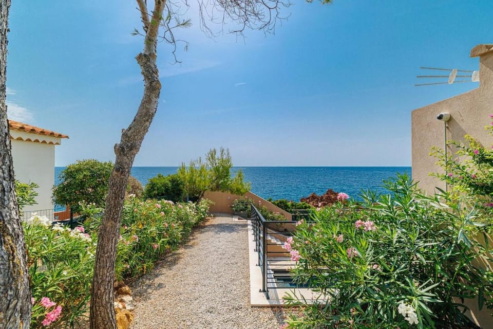 Beautiful House in Théoule-sur-Mer Apartment in Saint-Raphael