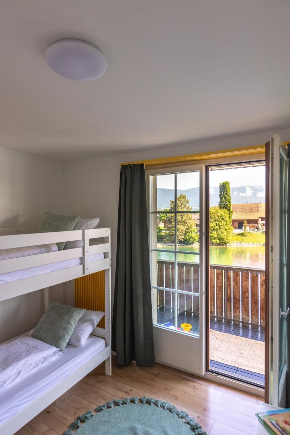 Game Room, View (from property/room), Balcony/Terrace, Photo of the whole room, children, young children, older children, bunk bed, towels