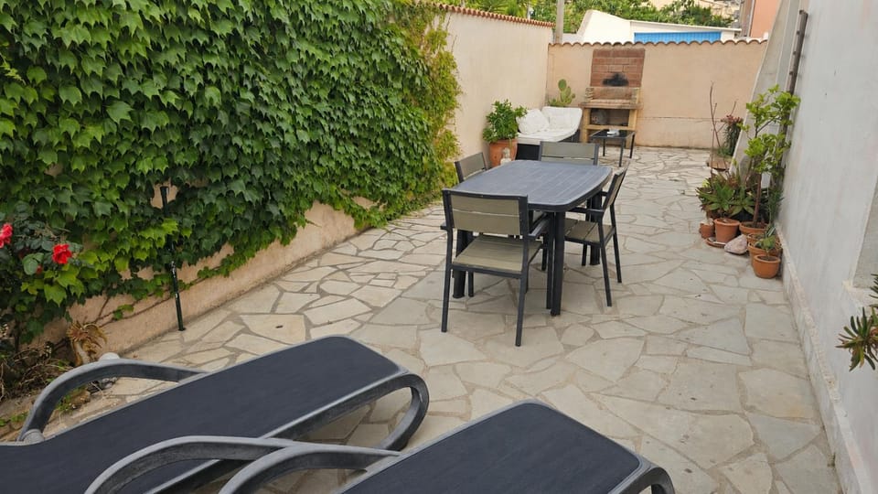 Balcony/Terrace, Inner courtyard view