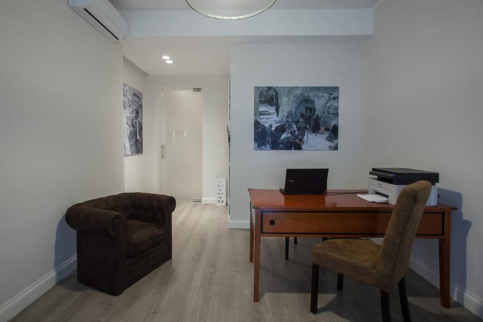 Communal lounge/ TV room, Lobby or reception, Area and facilities