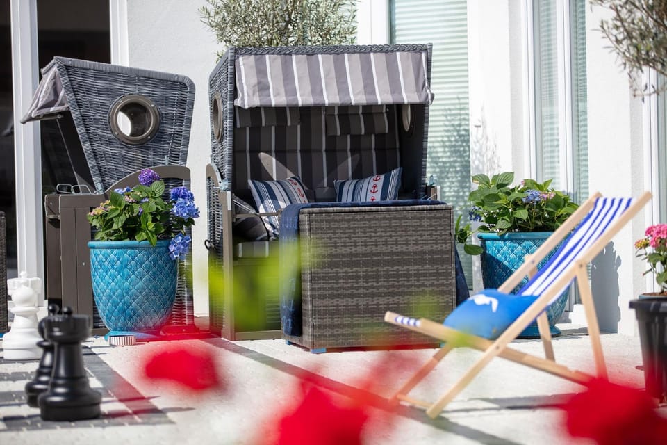 Day, Garden, Balcony/Terrace, Balcony/Terrace, Balcony/Terrace, sunbed