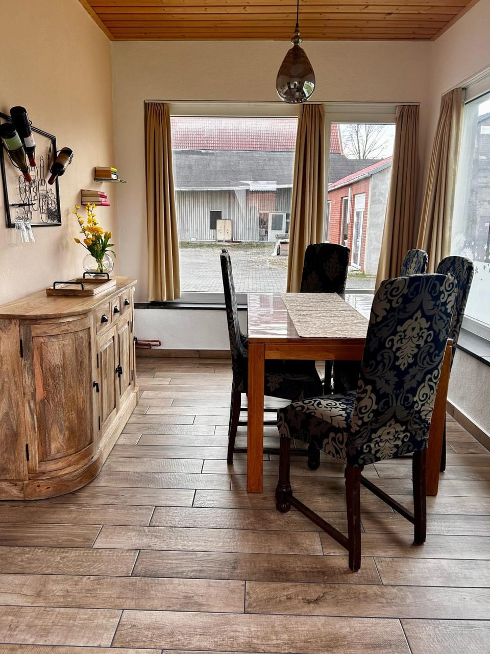 Seating area