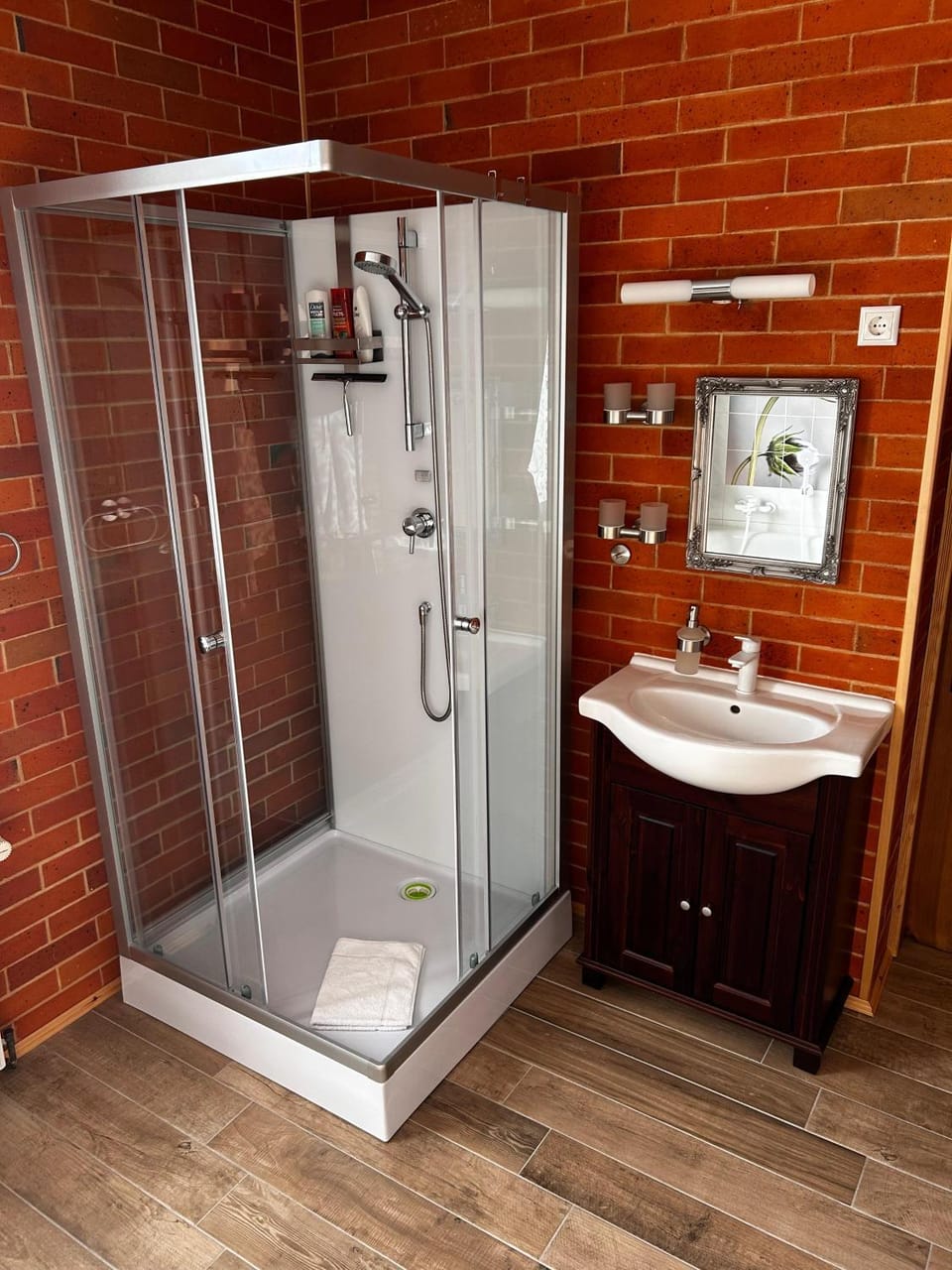 Shower, Bathroom