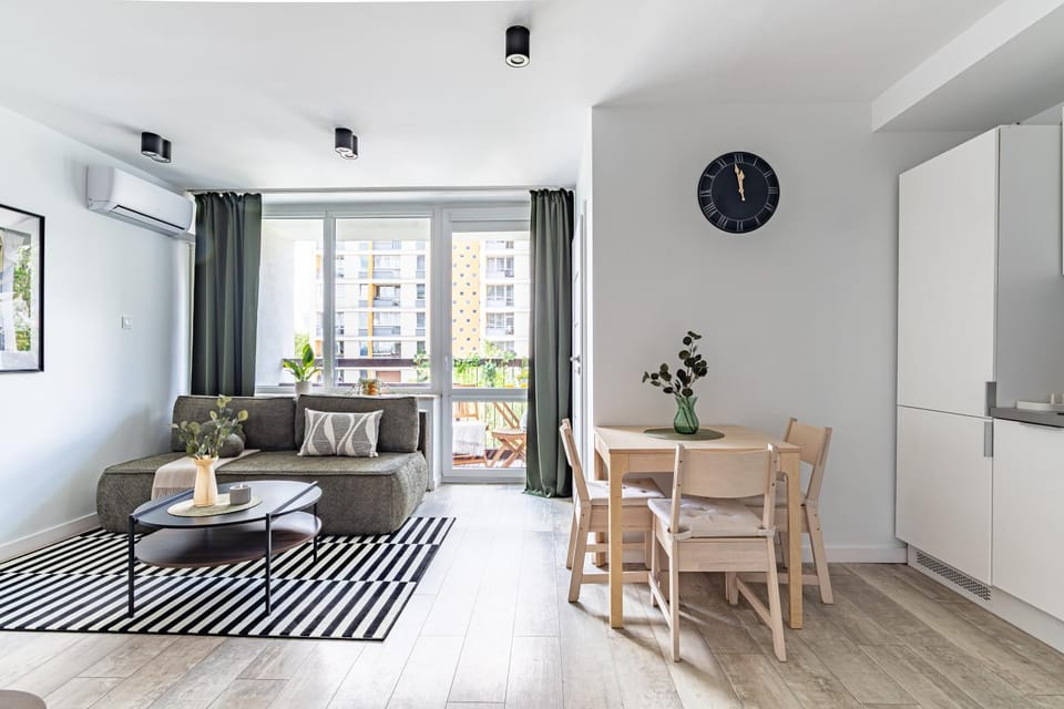 Communal lounge/ TV room, Living room, air conditioner